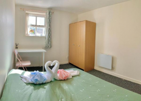 Beautiful Double Bedroom hosted near Uni and City Center